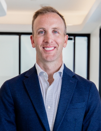 Portrait of Dr Ryan Mickle